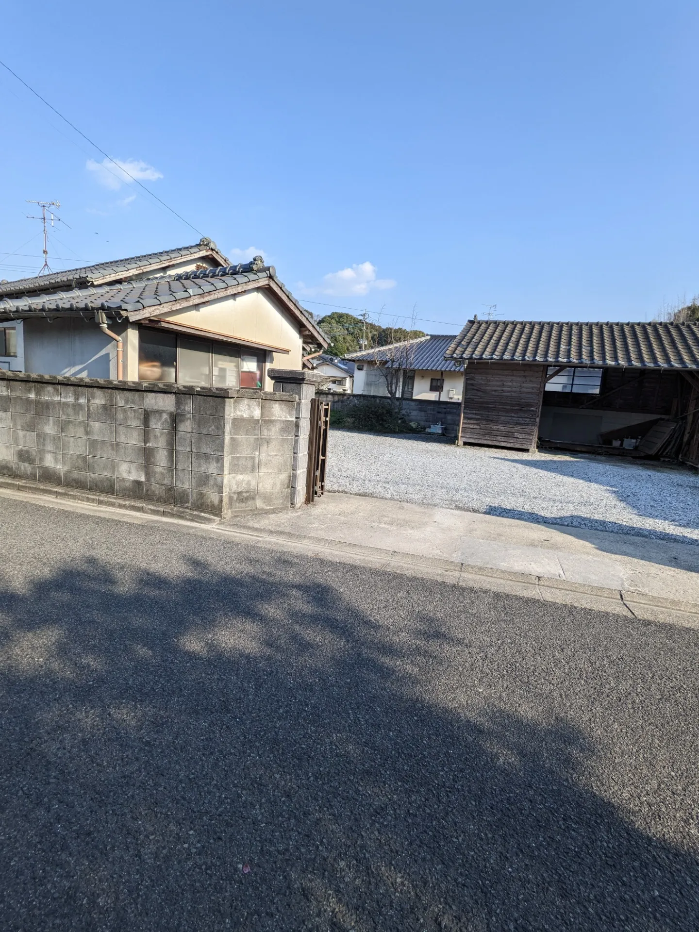 広々とした100坪以上の敷地